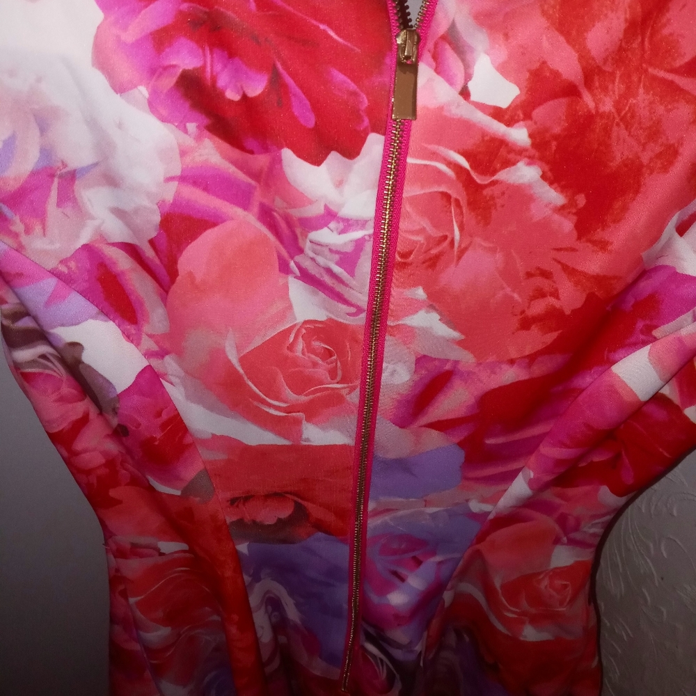 Dress - Picture 2 of 2